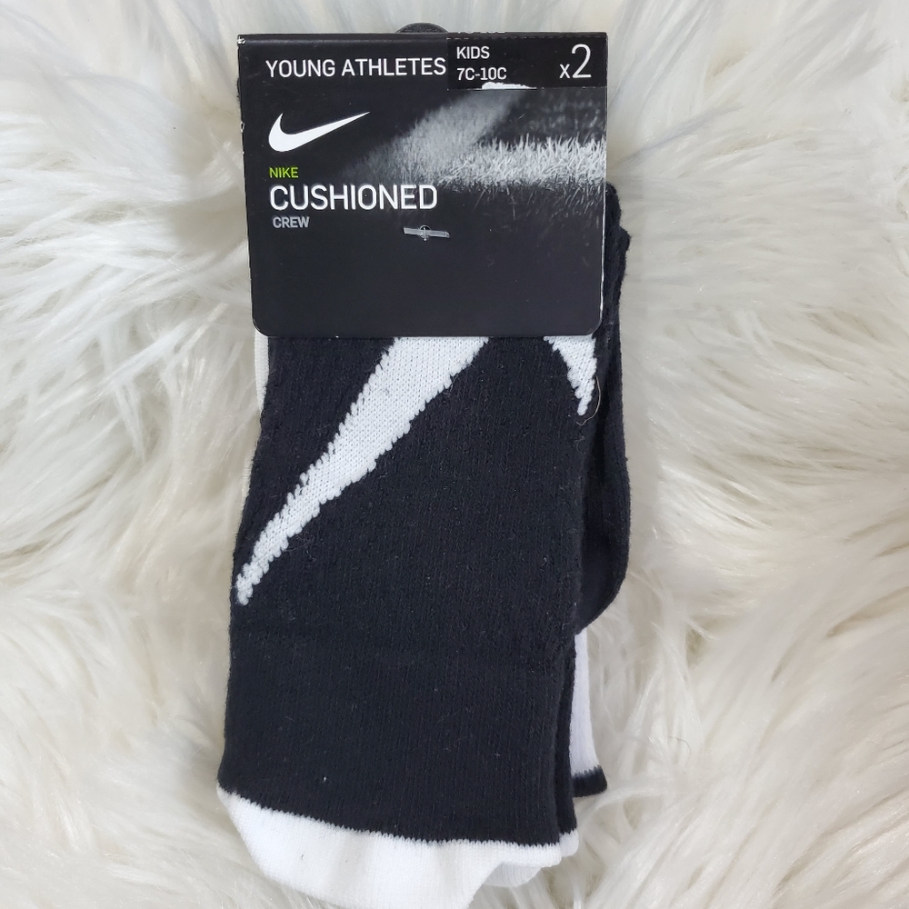 🦋 5/$25 Nike cushioned crew socks
